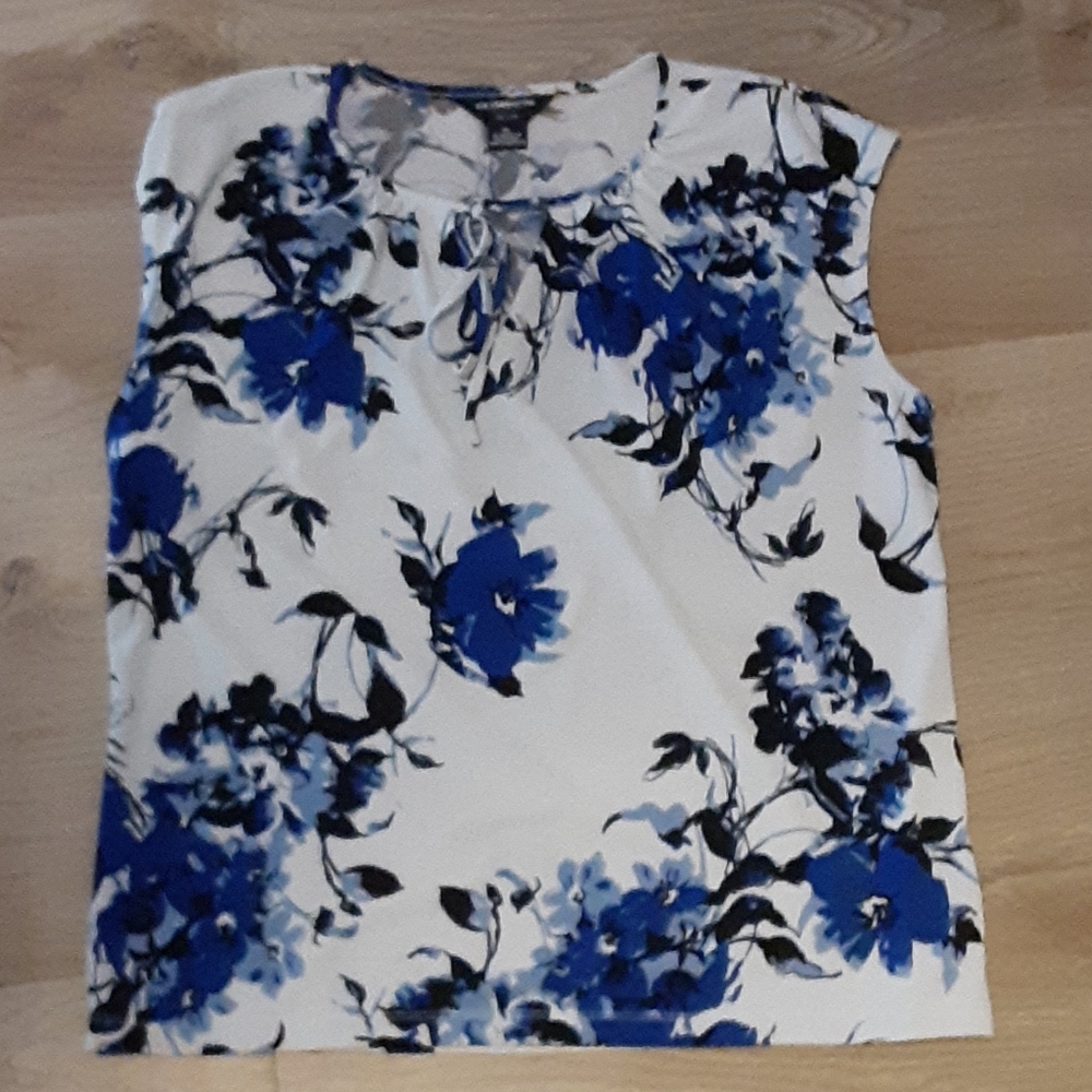 Liz Claiborne Petite Floral Blouse